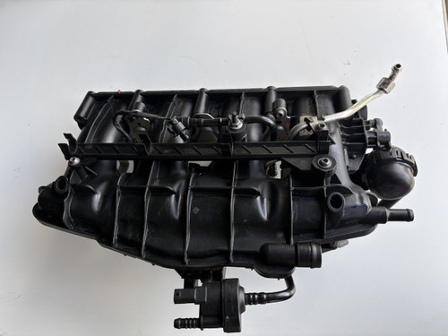 VW GOLF MK6 GTI PASSAT TIGUAN BEETLE TT A3 2.0 CCZ TSI INLET MANIFOLD 06J133185