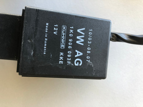 VW GOLF MK5 MK6 USED FUEL PUMP CONTROL MODULE 1KO 906 093 F