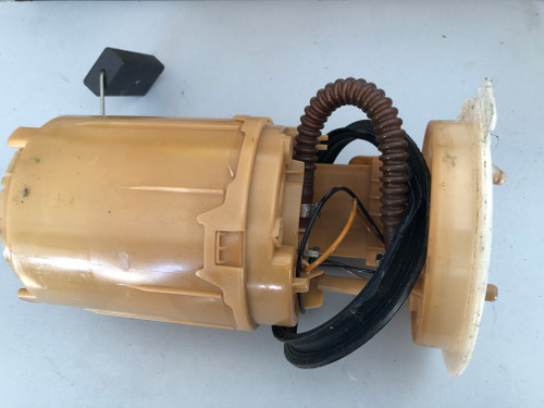 VW GOLF MK5 1.6 PETROL USED FUEL PUMP 1KO 919 051 M