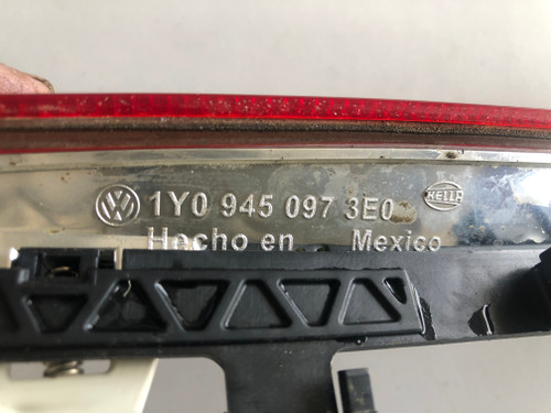 VW BEETLE CONVERTIBLE 2003-2010 USED BOOT LID BRAKE LIGHT 1Y0 945 097 3E0