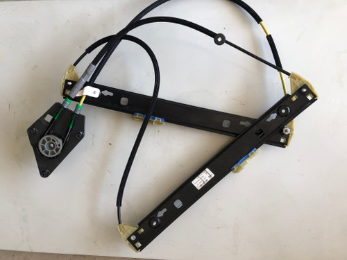 AUDI A1  3 DOOR USED RHF WINDOW REGULATOR 8X3 837 462