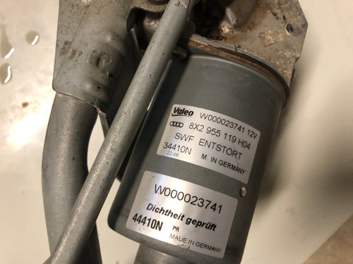 AUDI A1 USED WINDSCREEN WIPER MOTOR WITH LINKAGES 8X2 955 119 8X2 955  023 C