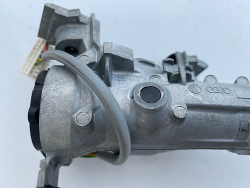 VW GOLF MK7 USED IGNITION BARREL AND KEY BLADE 1K0 905 851 P
