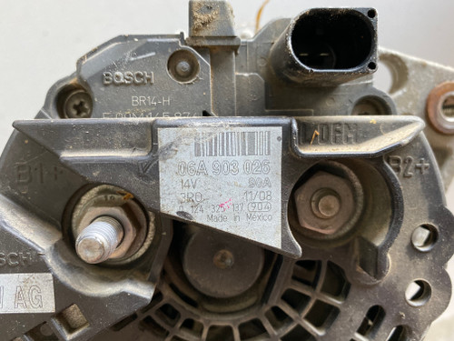 VW BEETLE 1.6L 2.0L USED ALTERNATOR 06A 903 026