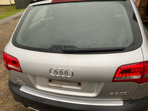 AUDI A6 ALLROAD USED TAILGATE SHELL WITH GLASS PAINT CODE X7W