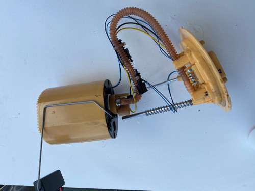 AUDI A6 4F V6 3L TDI QUATTRO USED FUEL PUMP 4F0 919 050 F