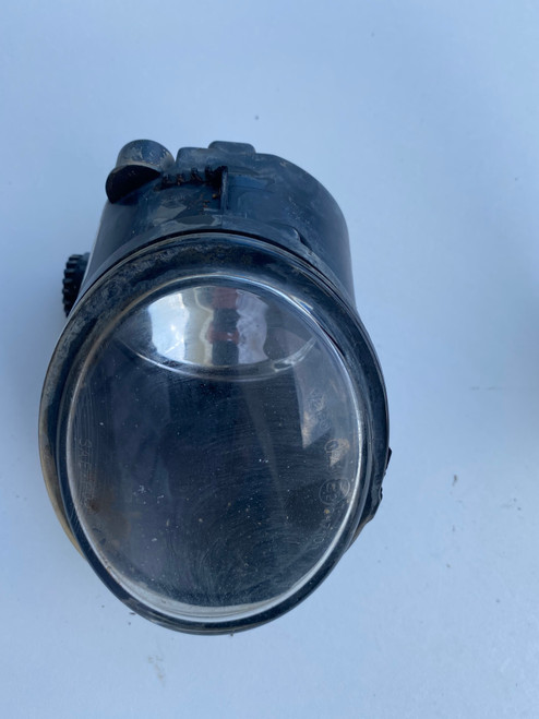 VW BEETLE 2007-2010 USED RH FOG LIGHT  1C0 941 700 E