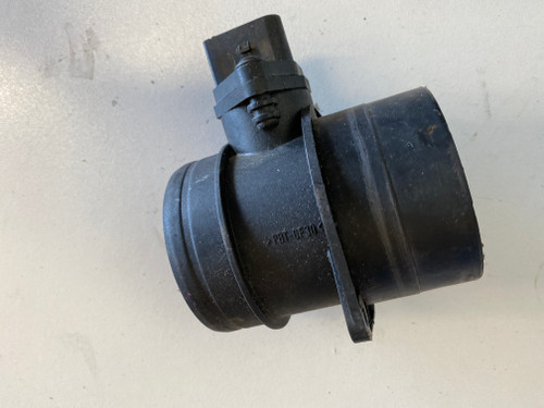 VW  GOLF TRANSPORTER USED AIR FLOW METER 074 906 461 B
