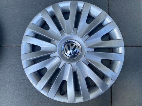 VW GOLF MK6 USED HUB CAP 5K0 601 147 F