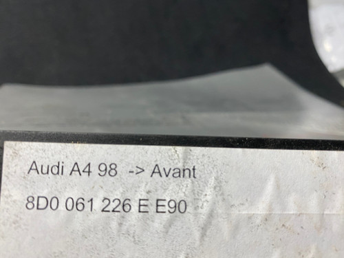AUDI A4 B5 WAGON NEW GENUINE  REAR  FLOOR MATS 8D0 061 226 