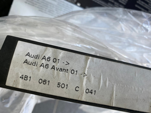 AUDI A6 ALL ROAD 4B NEW GENUINE FRONT RUBBER MATS 4B1 061 501 C