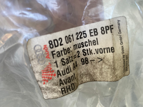 AUDI A4 B5 NEW GENUINE FRONT MATS 8D2 061 225 EB