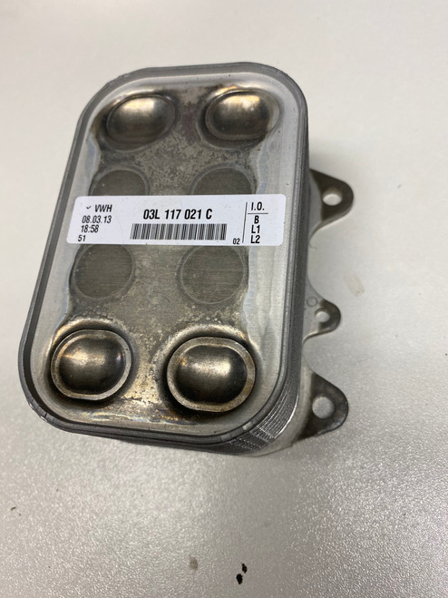 VW TRANSPORTER T5 NEW GENUINE OIL COOLER 03L 117 021 C