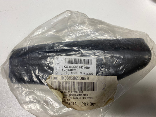 VW GOLF NEW GENUINE AIR INTAKE COVER 1K0 805 965 D