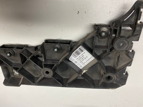 AUDI A4 B5 NEW GENUINE BAR SLIDE 8D0 807 049 AA