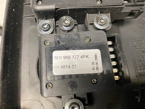 AUDI A4 B7 USED LHF SEAT SWITCH WITH OUTER PANEL 8E0 959 747