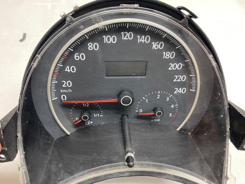 VW BEETLE USED INSTRUMENT CLUSTER 1C0920034B