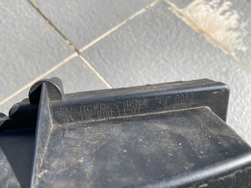 MERCEDES W 203 USED TOP ENGINE COVER  A 112 090 11 01