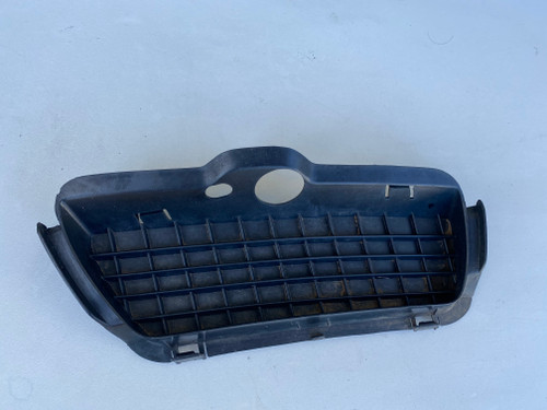VW GOLF MK3 LHF LOWER BAR GRILLE 1H6 853 665 A