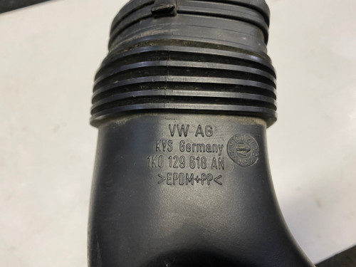 VW GOLF MK5 USED AIR FILTER BOX AIR DUCT 1K0 129 618 AN
