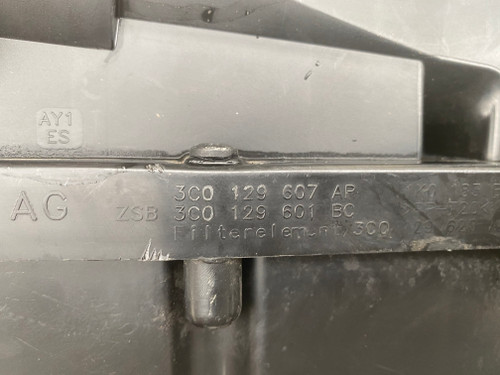 VW PASSAT GOLF 2L TDI USED AIR FILTER BOX 3C0 129 607 AP