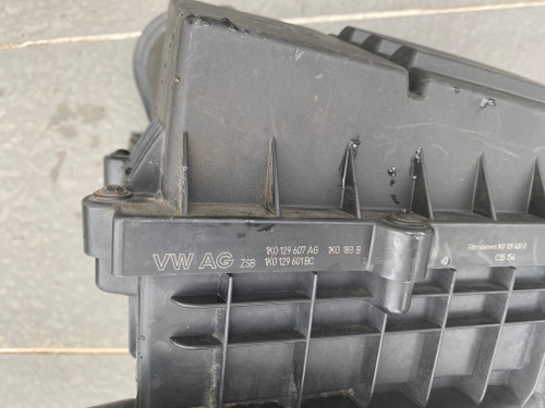 VW AUDI SKODA USED AIR FILTER BOX 3C0 129 607 AG