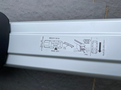 AUDI Q5 NEW GENUINE ROOF RACKS 6R0 071 151 H