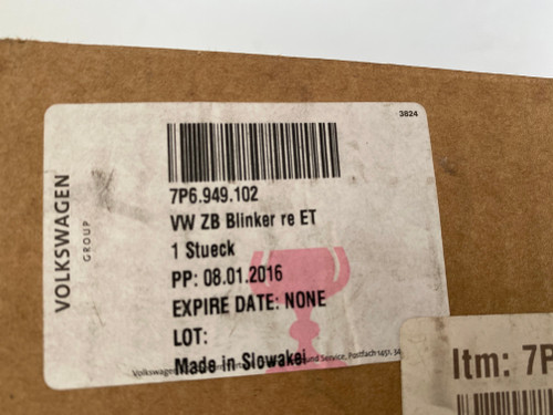 VW TOUAREG DRIVERS MIRROR FLASHER NEW GENUINE 7P6 949 102