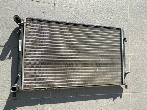 VW GOLF MK5 AUDI A3 1.6L PETROL USED RADIATOR 1KO 121 251 BQ
