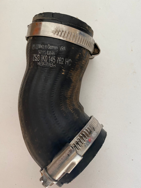 VW GOLF MK5 TDI USED TURBO THROTLE BODY HOSE 1K0 145 762 HC
