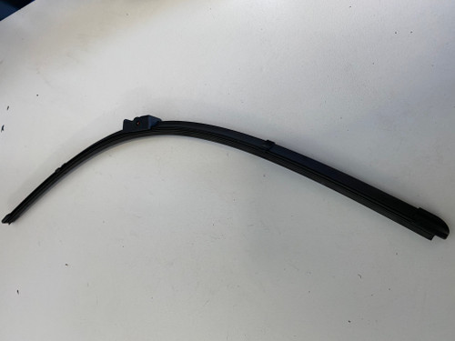 VW TRANSPORTER T5 NEW GENUINE LH AERO WIPER BLADE 7H6 955 425 B