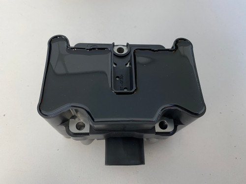 VW AUDI NEW GENUINE IGNITION COIL 032 905 106 F