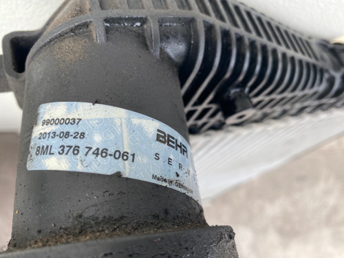 VW TIGUAN PASSAT TT USED TURBO INTER COOLER 8ML 376 746 - 061