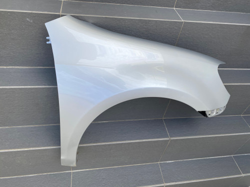 VW GOLF MK6 HATCH USED RH GUARD IN SILVER LA7W CODE 5K6 821 022 A