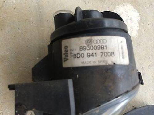 AUDI A4 B5 GP 2001-2001 RH USED FOGLAMP WITH THE SURROUND