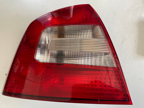SKODA OCTAVIA HATCH 2010 USED LH TAIL LIGHT 1Z5 945 111 B