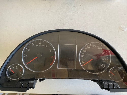 AUDI A4 B7 USED INSTRUMENT CLUSTER 8E0 820 901 C