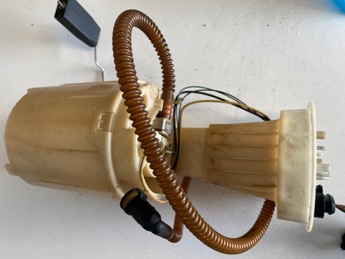 AUDI A4 B7 1.8T USED FUEL PUMP 8E0 919 051 BF