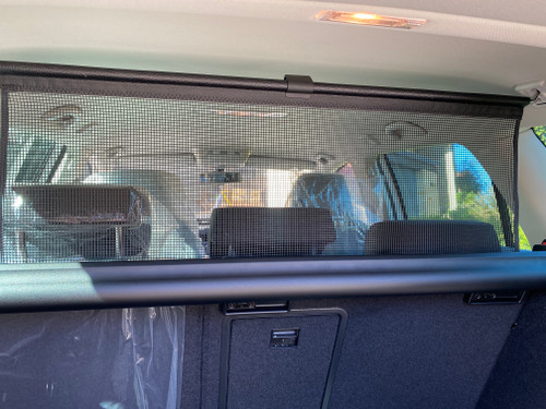 VW GOLF  MK6 WAGON NEW GENUINE PULL OUT CARGO BARRIER  1K9 861 691