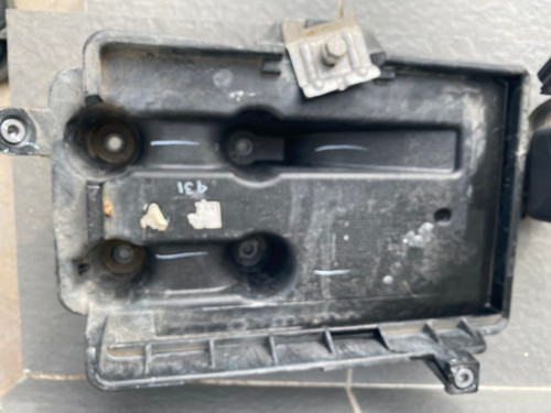 VW BEETLE CONVERTIBLE USED BATTERY TRAY 1Y0 915 333 A