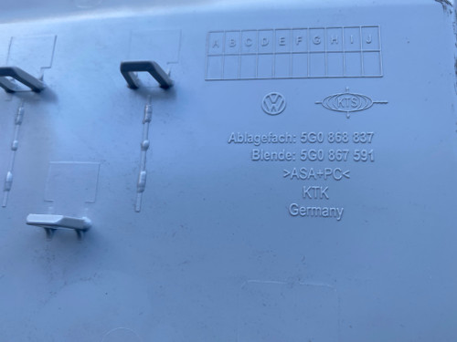 VW GOLF MK7 USED INTERIOR LIGHT SURROUND 5G0 868 837