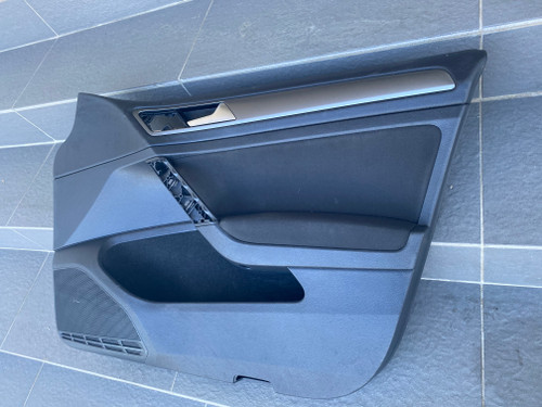 VW GOLF MK7 USED RHF DOOR TRIM USED 5G4 867 012