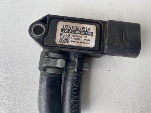 VW GOLF MK6 2L TDI USED EXHAUST PRESSURE SENSOR 076 906 051 A