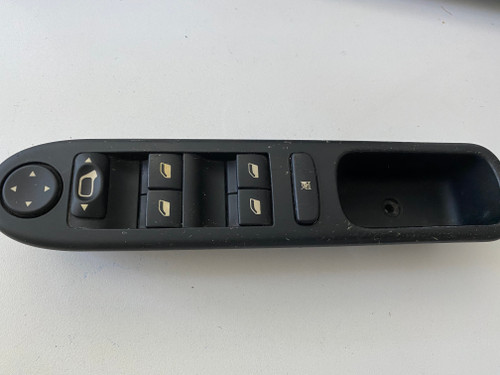 PEUGEOT 307 HATCH 2000-2005 USED WINDOW SWITCH PACK 5326 9704/5
