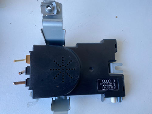 AUDI A3 8P USED ANTENNA BOOSTER 8P4 035 225 D