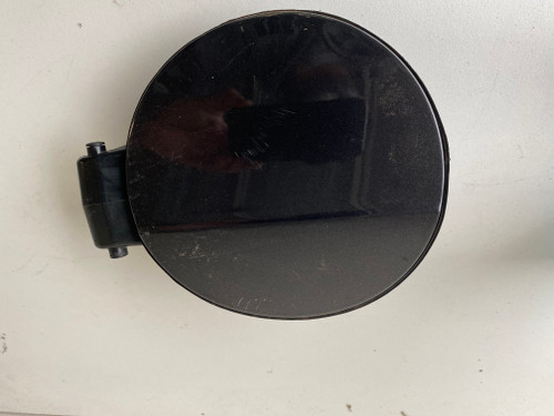 AUDI A3 8P 5 DOOR USED PETROL FLAP IN BLACK  8P4 809 999