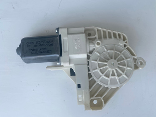 AUDI A4 B8 USED LHF WINDOW MOTOR 8K0 959 801 A