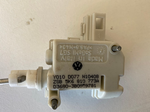 VW GOLF MK6 USED FUEL FLAP ACTUATOR 5K6 810 773 A