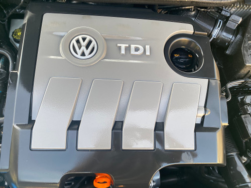 VW POLO 6R GOLF  1.6 TDI CAY  USED TOP ENGINE COVER 03L 103 925 AR