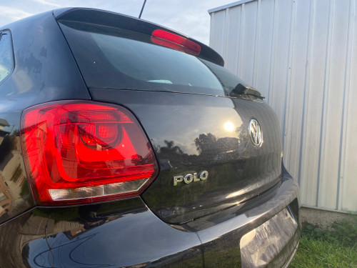 VW POLO 6R 2010-2014 USED TAIL GATE IN BLACK C9X PAINT CODE 6R6 827 025 C